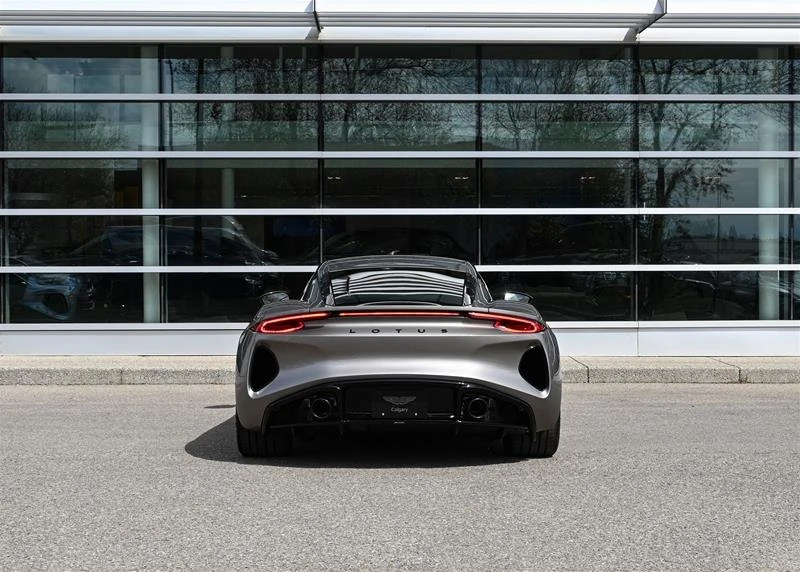 2025 Lotus Emira - Image 4 of 17