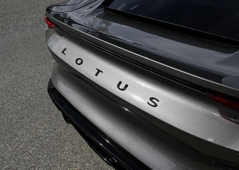 2025 Lotus Emira - Image 6 of 17