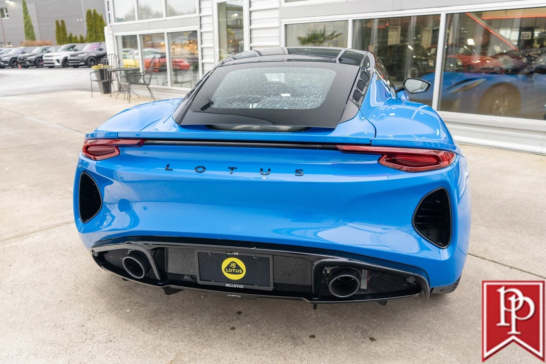 2025 Lotus Emira - Image 5 of 21