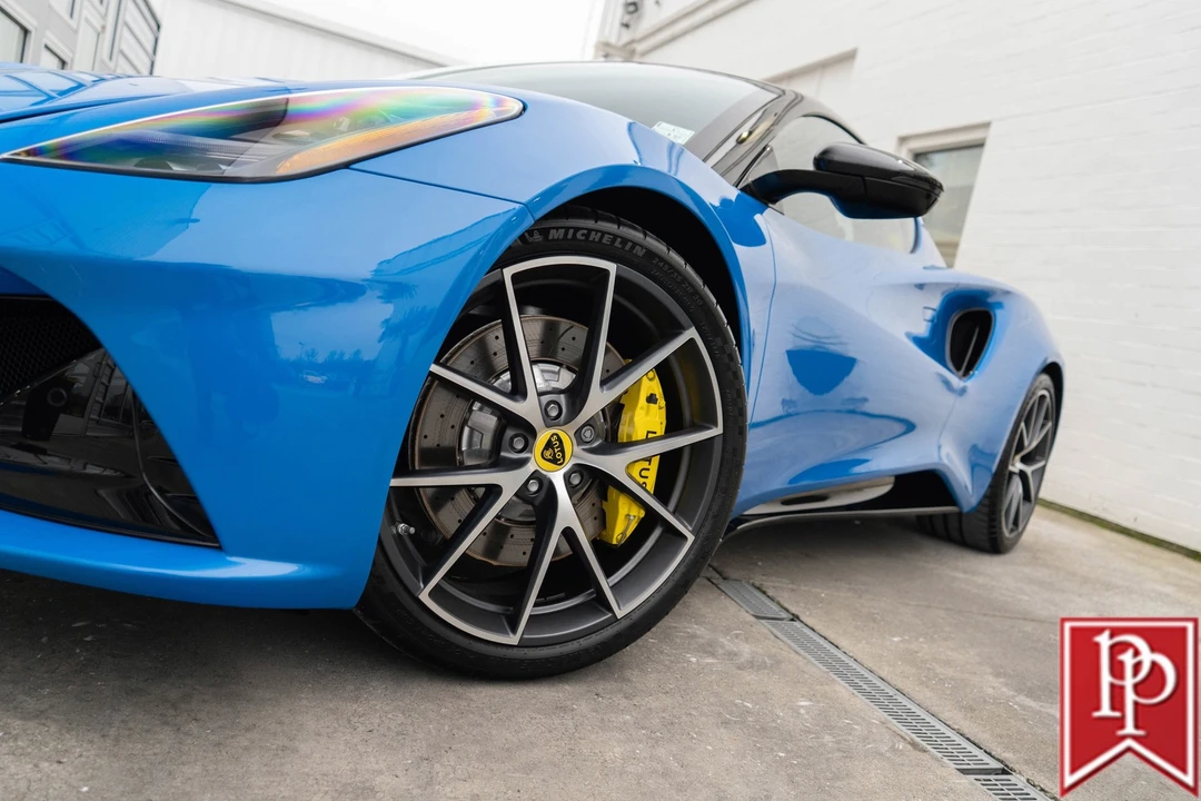 2025 Lotus Emira - Image 3 of 21