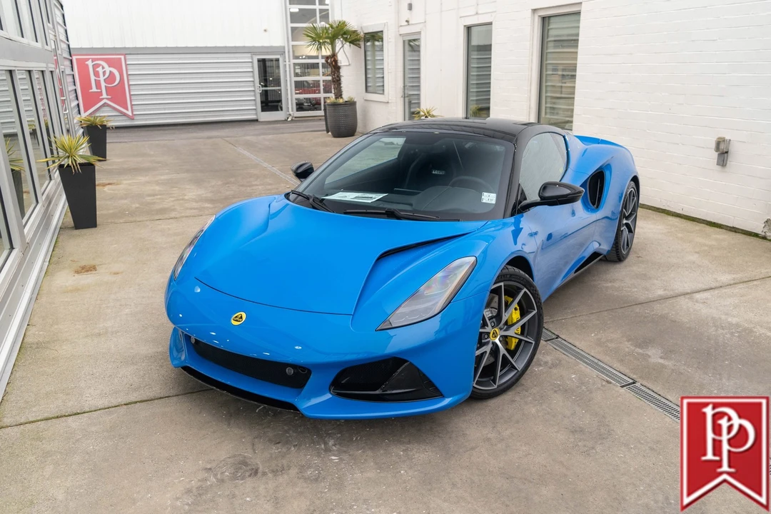 2025 Lotus Emira - Image 2 of 21