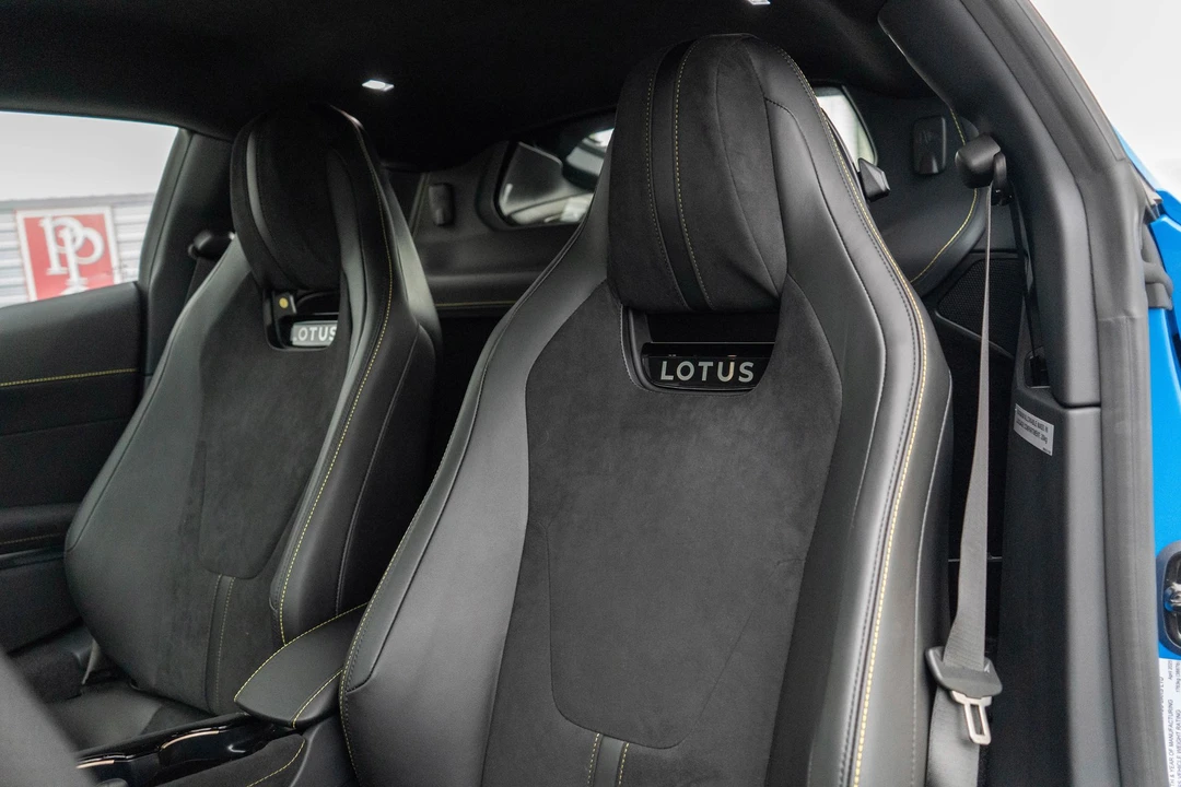 2025 Lotus Emira - Image 8 of 21