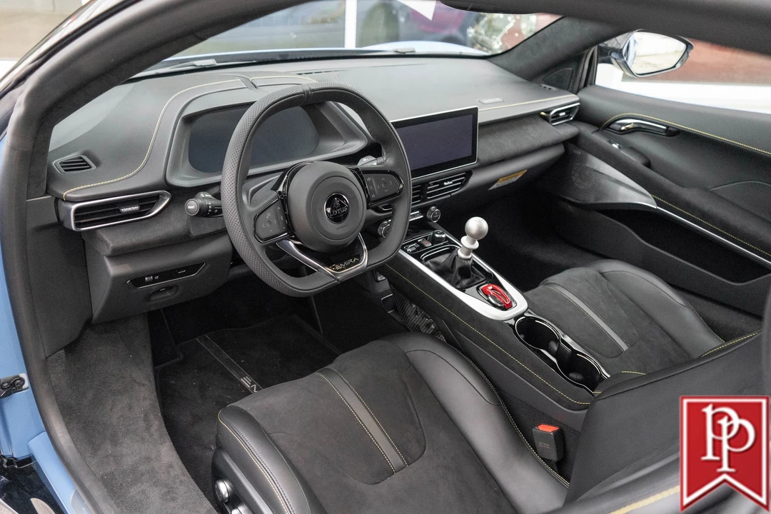 2025 Lotus Emira - Image 7 of 21