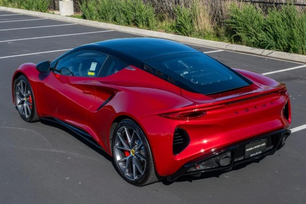 2025 Lotus Emira - Image 2 of 8