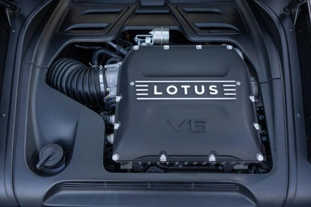 2025 Lotus Emira - Image 6 of 8