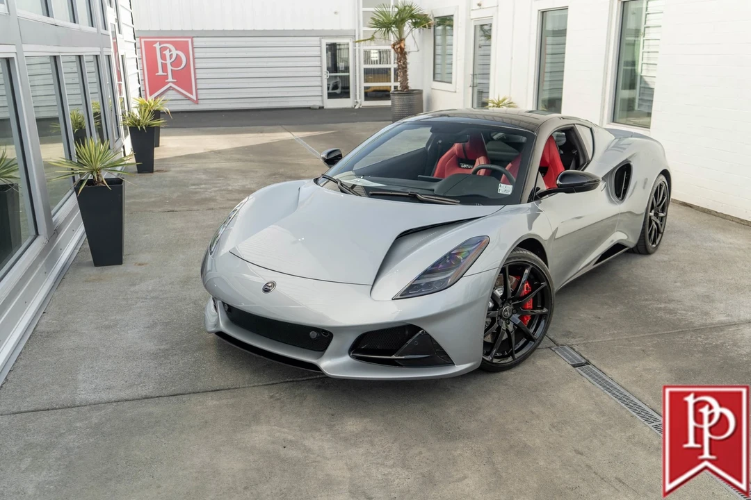 2025 Lotus Emira - Image 2 of 21