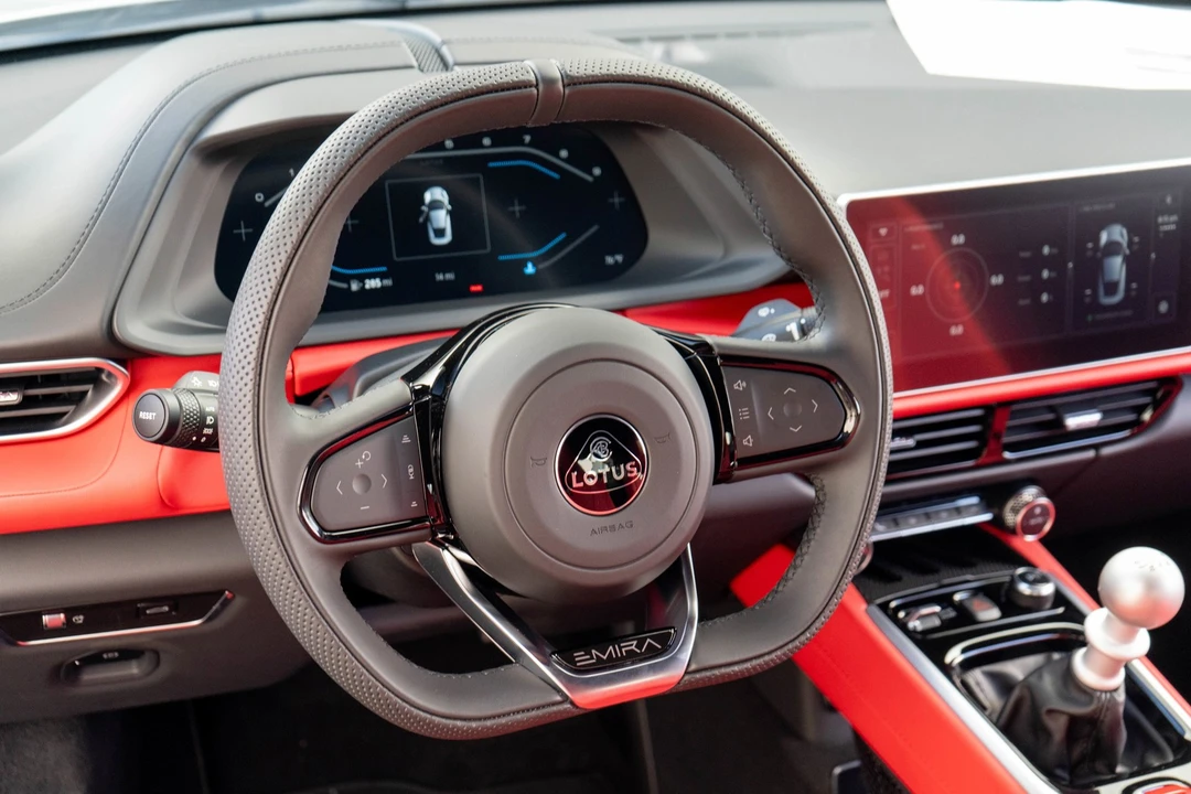 2025 Lotus Emira - Image 15 of 21