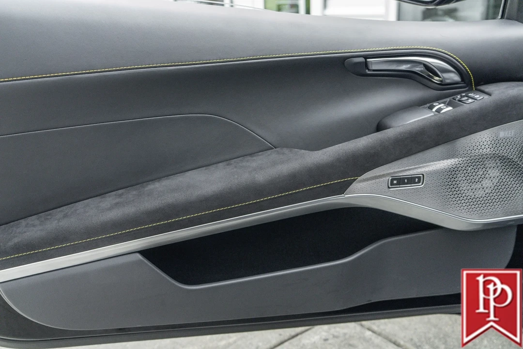 2025 Lotus Emira - Image 14 of 21