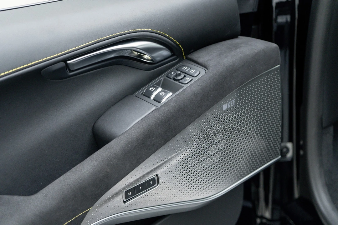 2025 Lotus Emira - Image 15 of 21