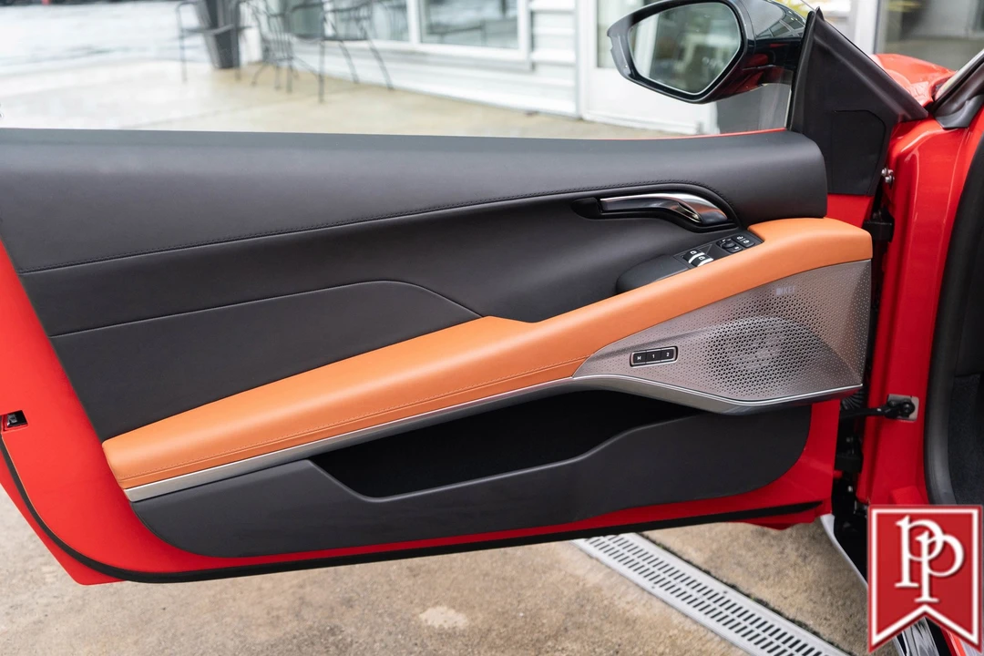 2025 Lotus Emira - Image 10 of 21