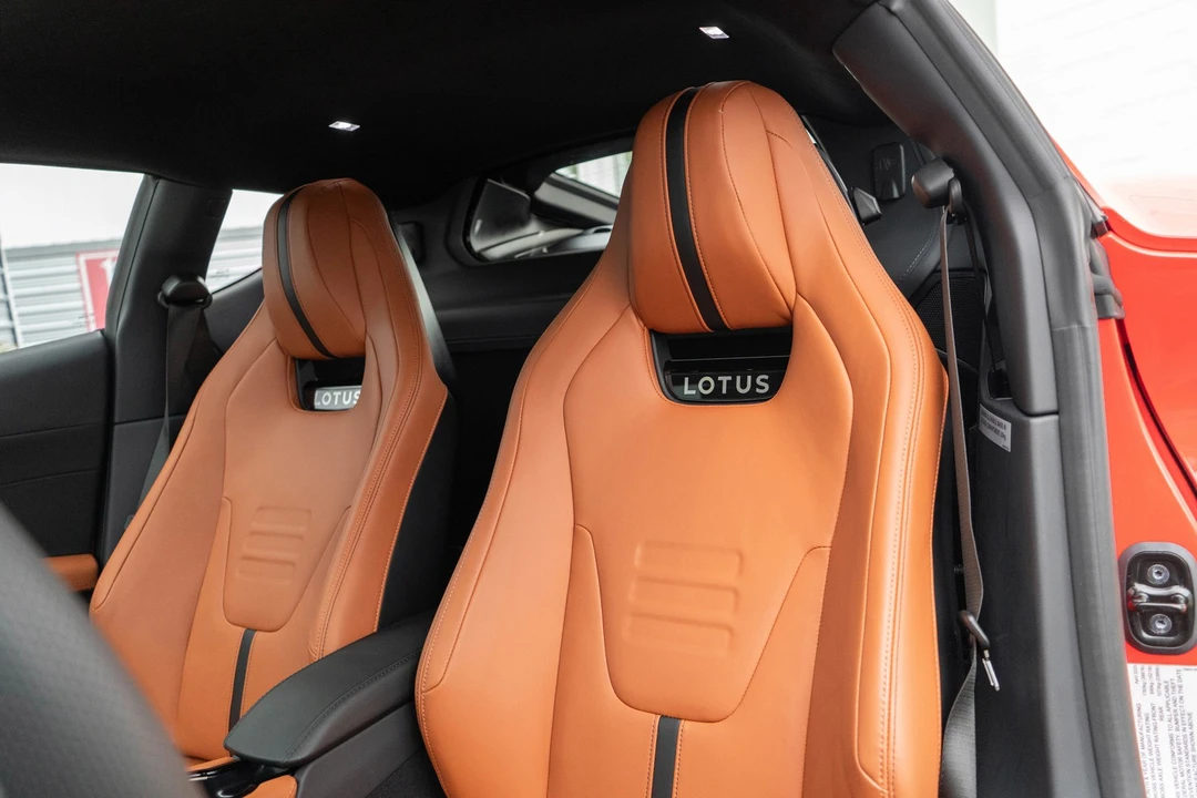 2025 Lotus Emira - Image 8 of 21