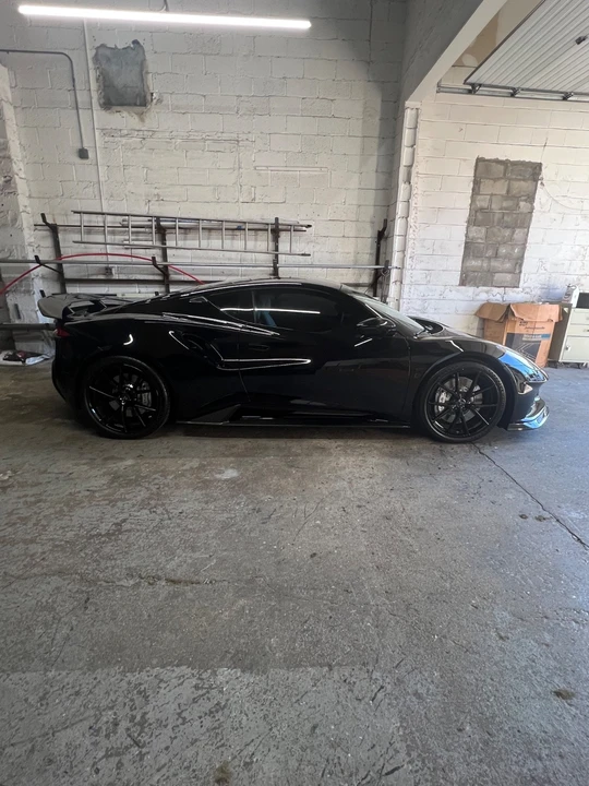 2025 Lotus Emira - Image 6 of 11