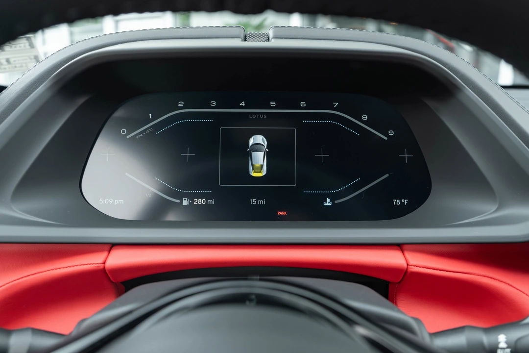 2025 Lotus Emira - Image 13 of 21