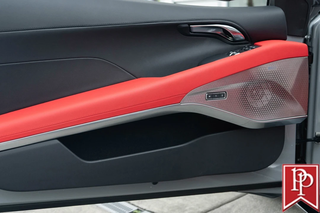 2025 Lotus Emira - Image 9 of 21
