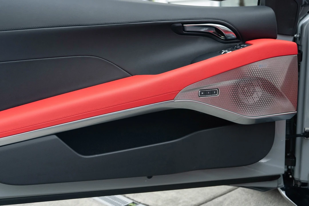 2025 Lotus Emira - Image 9 of 21