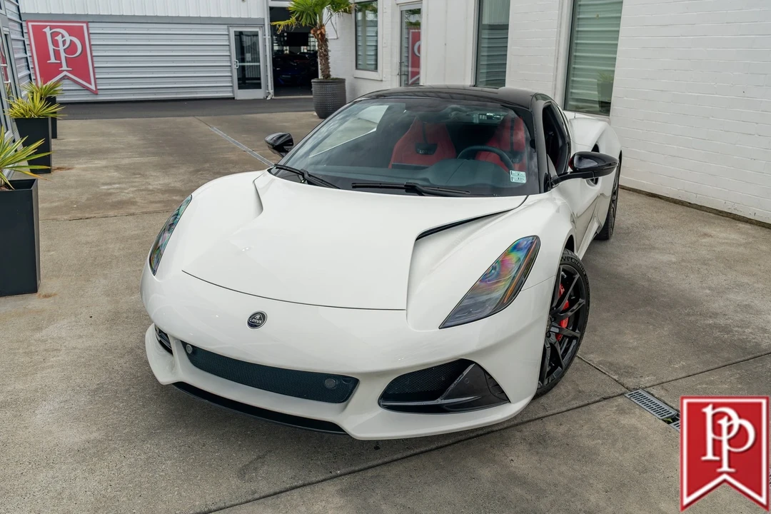 2025 Lotus Emira - Image 3 of 21