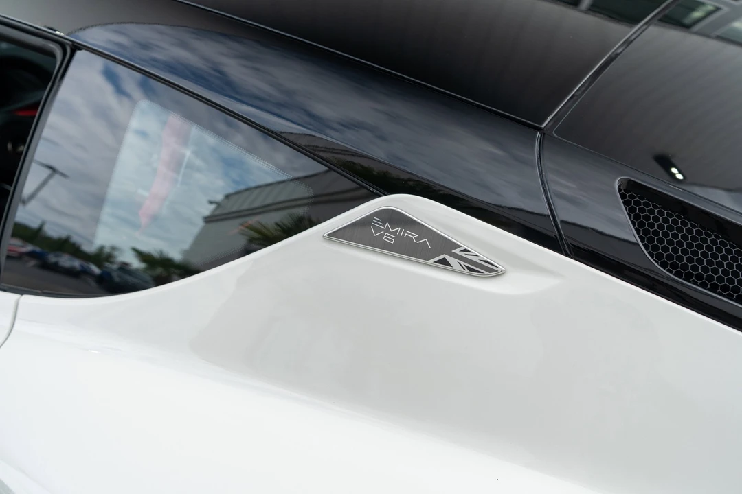 2025 Lotus Emira - Image 5 of 21