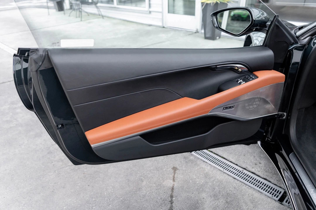 2025 Lotus Emira - Image 9 of 21
