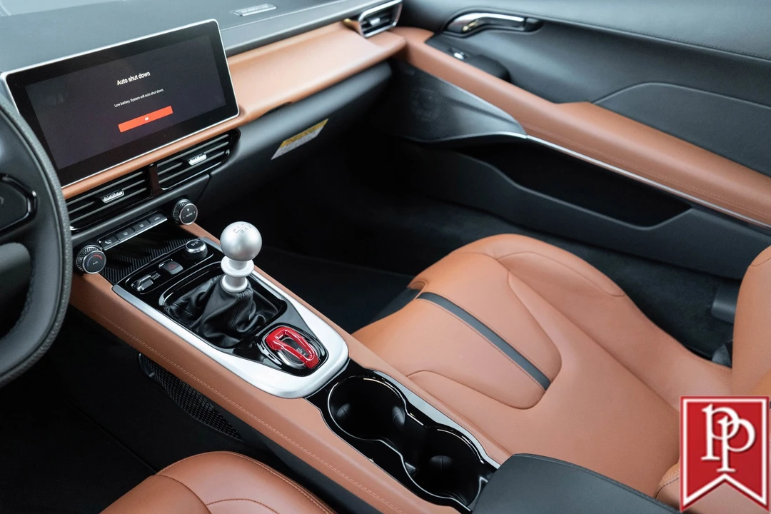 2025 Lotus Emira - Image 15 of 21