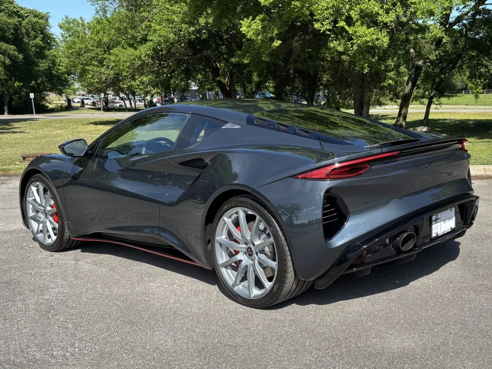 2025 Lotus Emira - Image 4 of 31