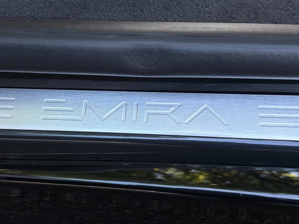 2025 Lotus Emira - Image 22 of 31