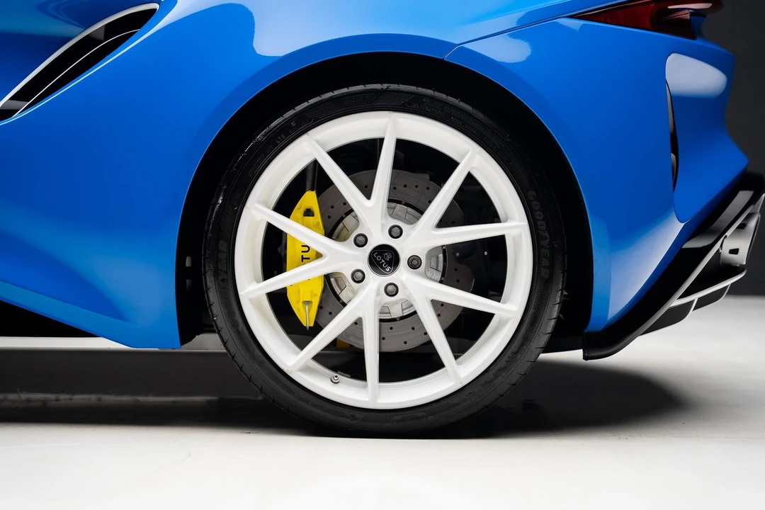 2025 Lotus Evora - Image 21 of 31