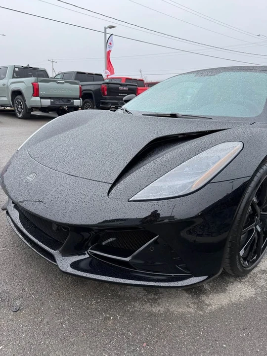 2025 Lotus Emira - Image 8 of 19