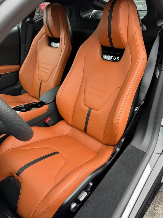 2025 Lotus Emira - Image 17 of 19