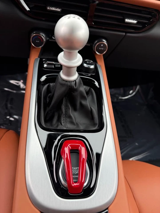 2025 Lotus Emira - Image 14 of 19