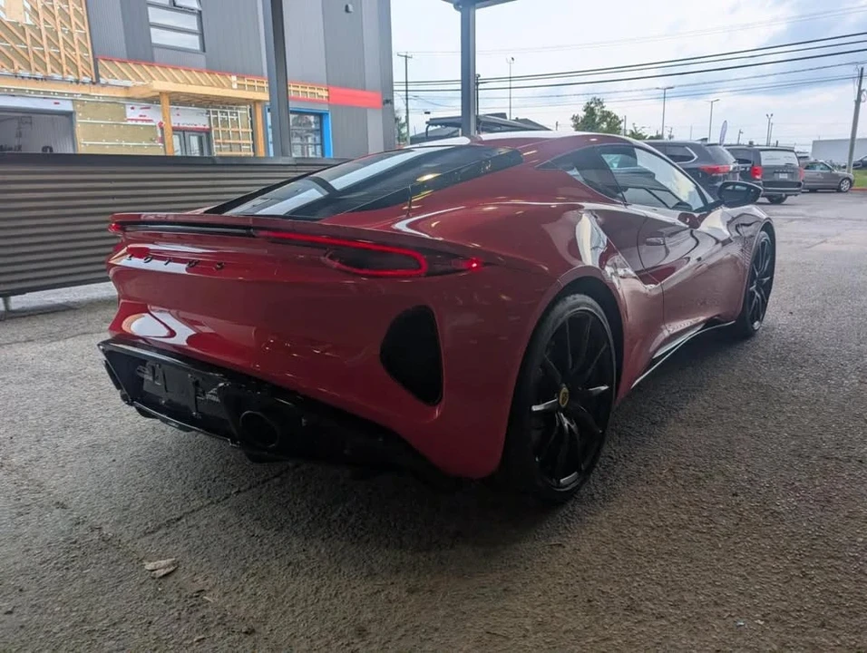 2025 Lotus Emira - Image 4 of 10