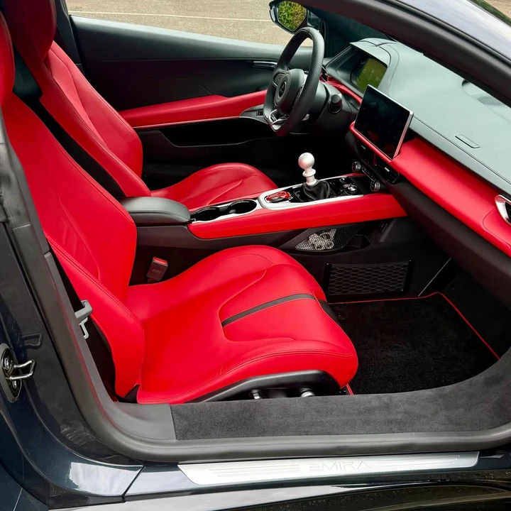 2025 Lotus Emira - Image 13 of 20