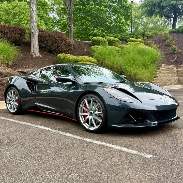 2025 Lotus Emira - Image 11 of 20