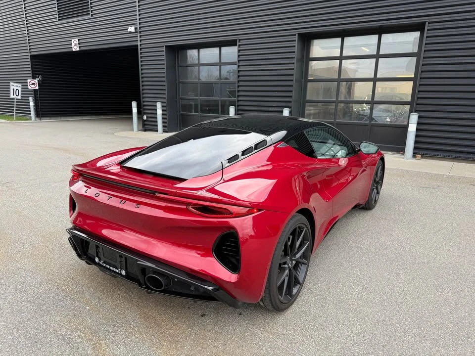 2025 Lotus Emira - Image 5 of 12