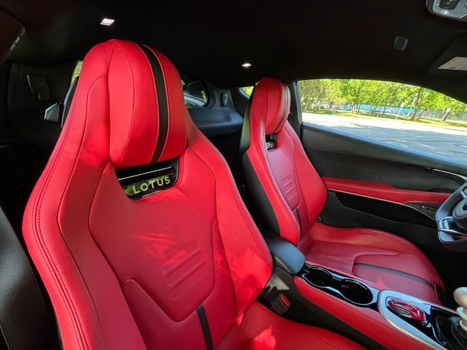 2025 Lotus Emira - Image 19 of 20