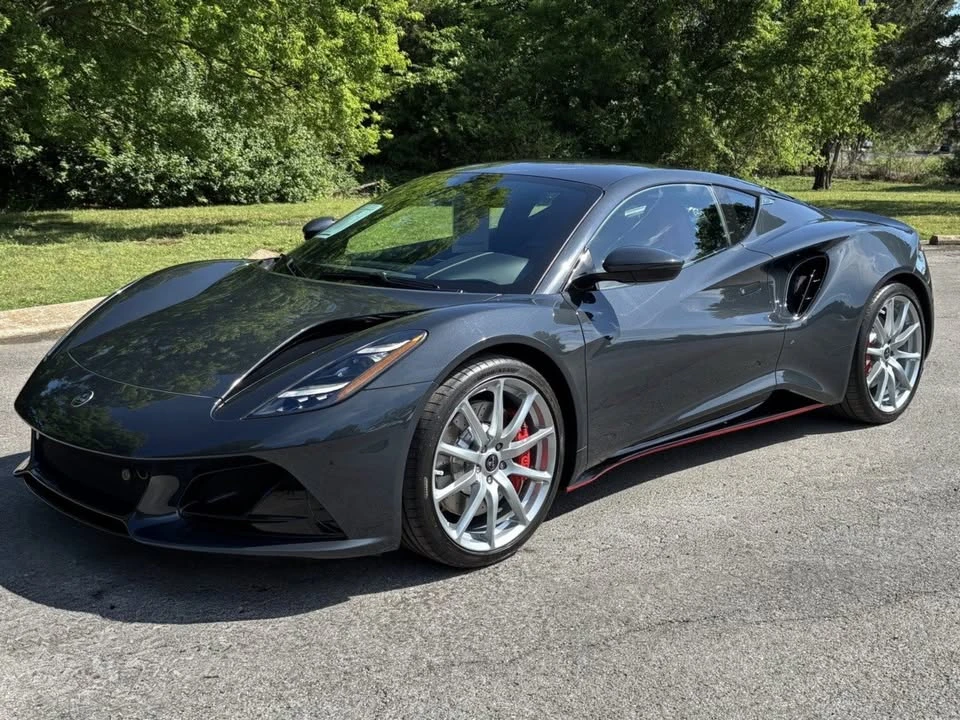 2025 Lotus Emira - Image 2 of 20