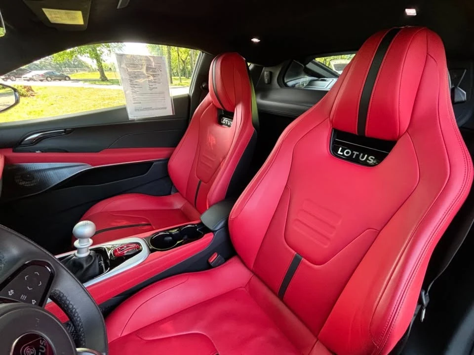 2025 Lotus Emira - Image 11 of 20