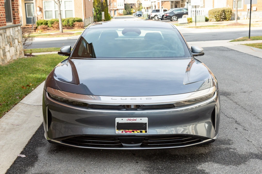 2025 Lucid Air - Image 6 of 31
