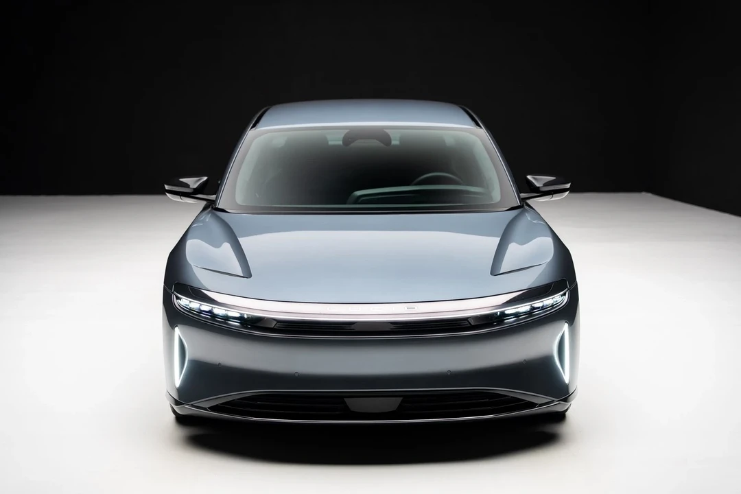 2025 Lucid Air - Image 5 of 21