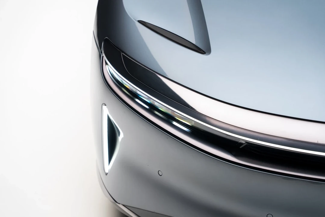 2025 Lucid Air - Image 11 of 21