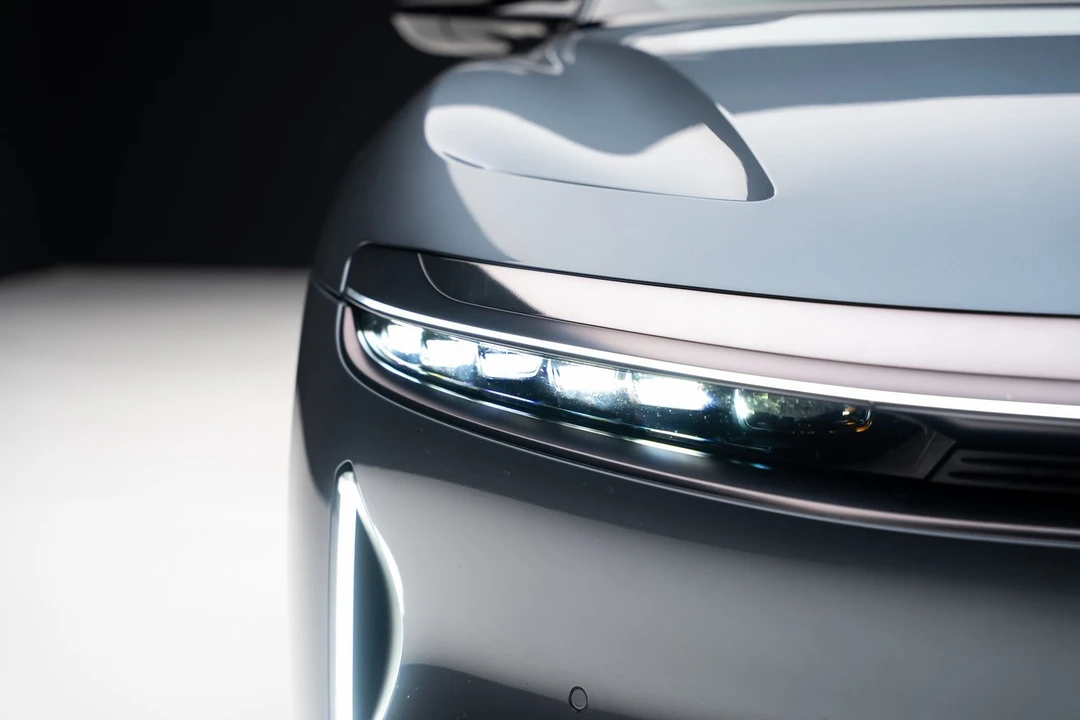 2025 Lucid Air - Image 8 of 12