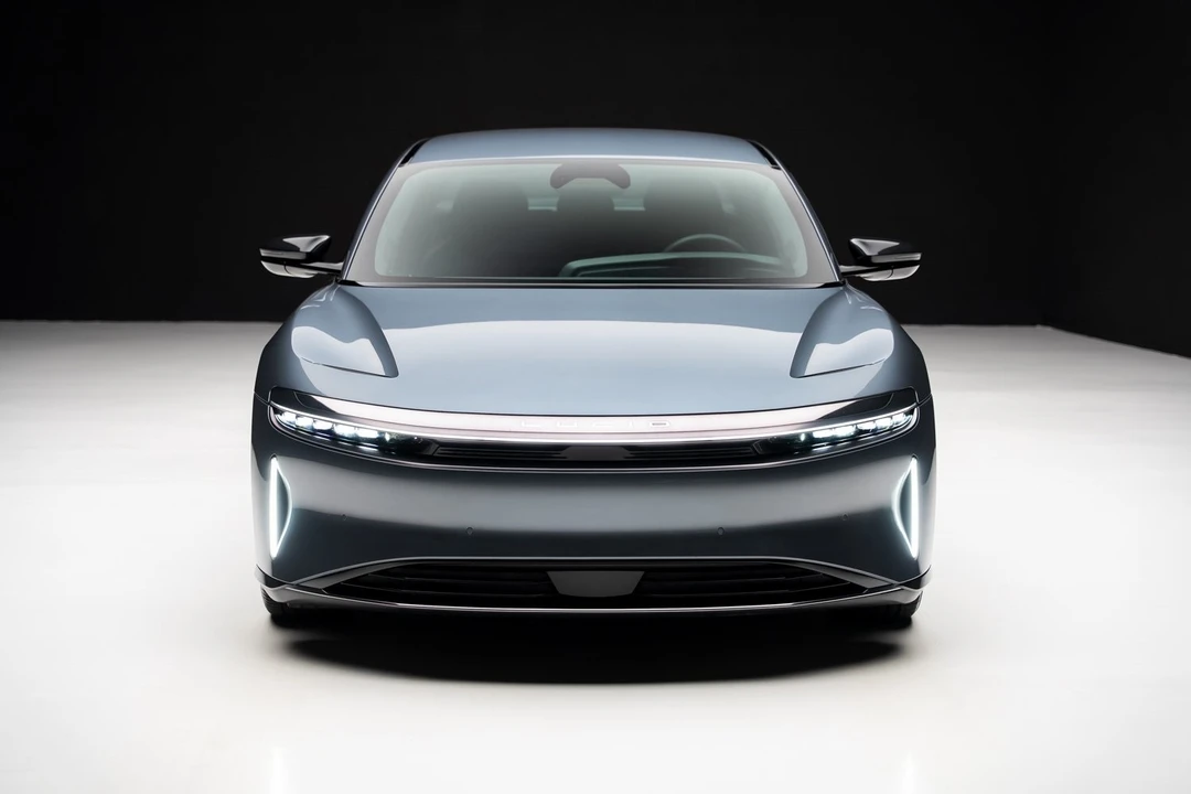 2025 Lucid Air - Image 6 of 12