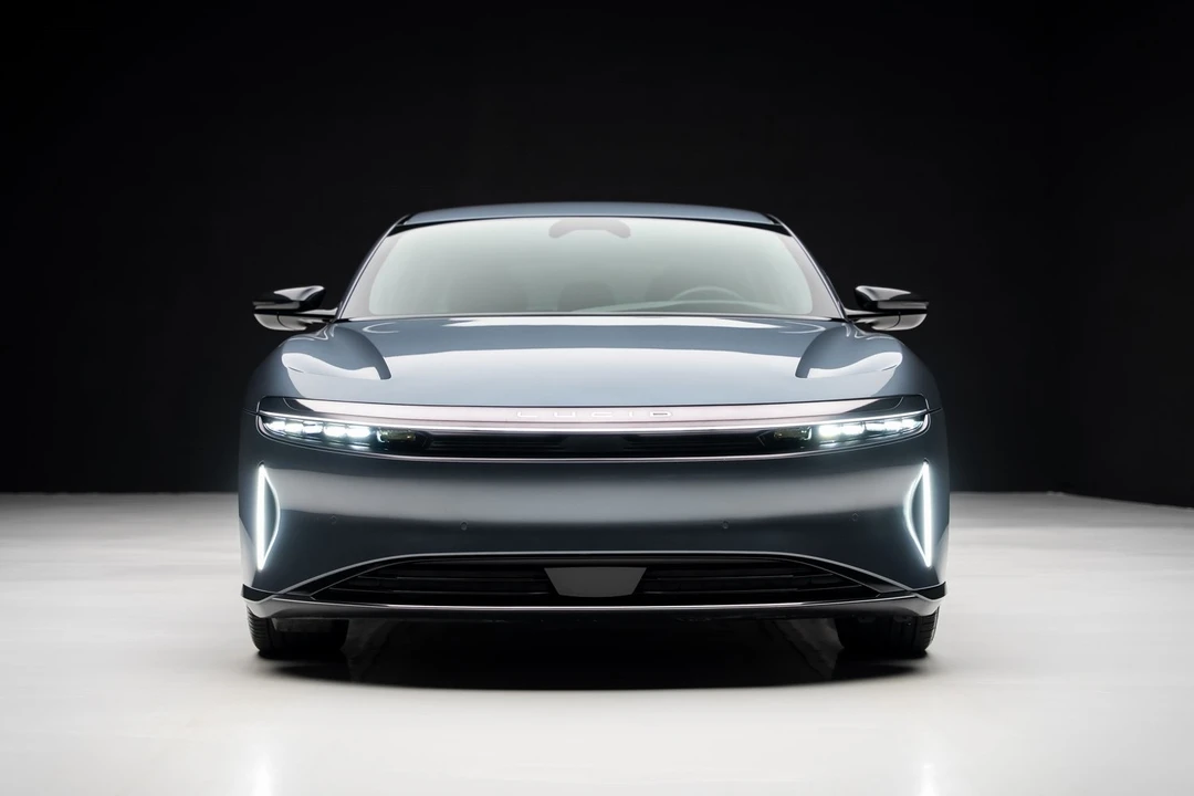 2025 Lucid Air - Image 7 of 12