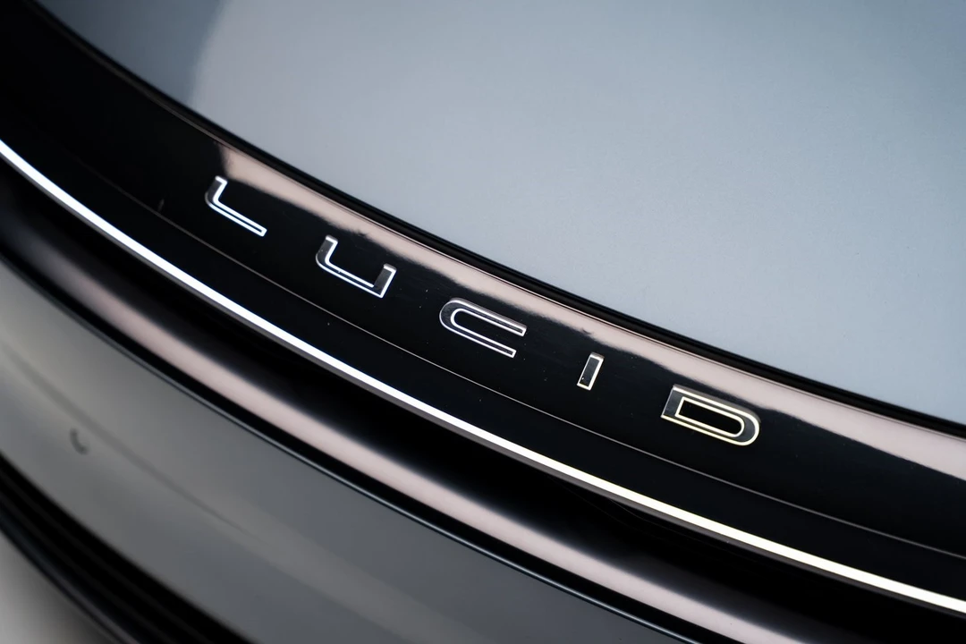 2025 Lucid Air - Image 12 of 12
