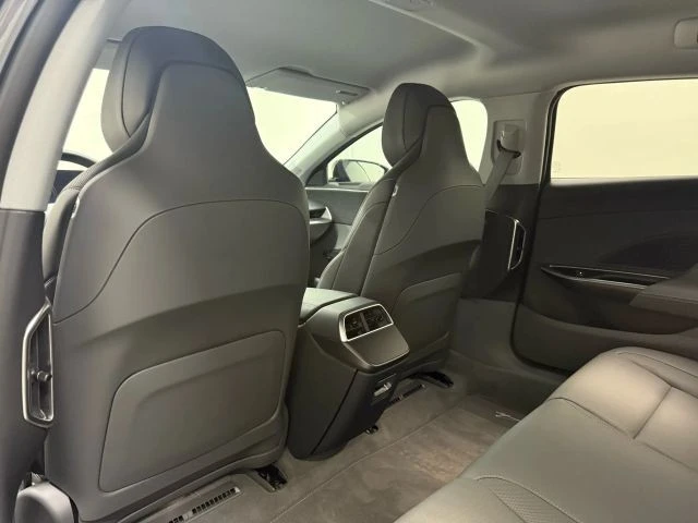 2025 Lucid Air - Image 14 of 21