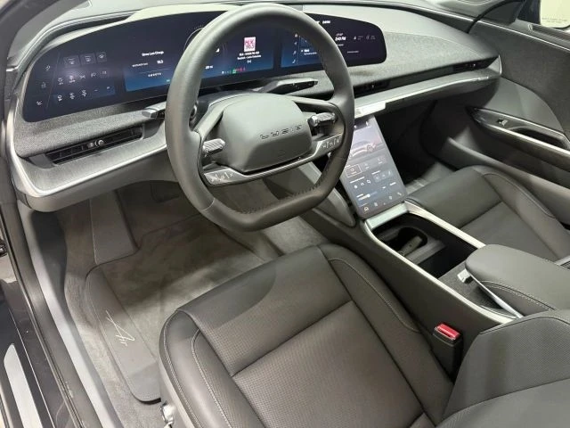 2025 Lucid Air - Image 10 of 12
