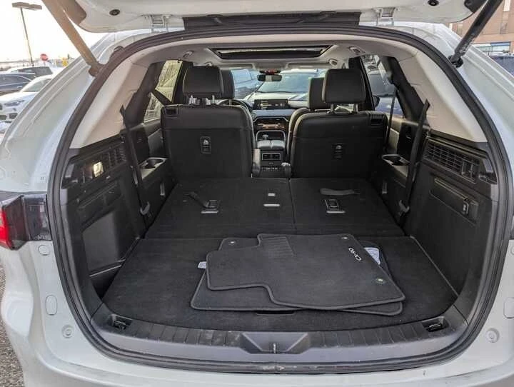 2025 Mazda CX-90 - Image 11 of 20