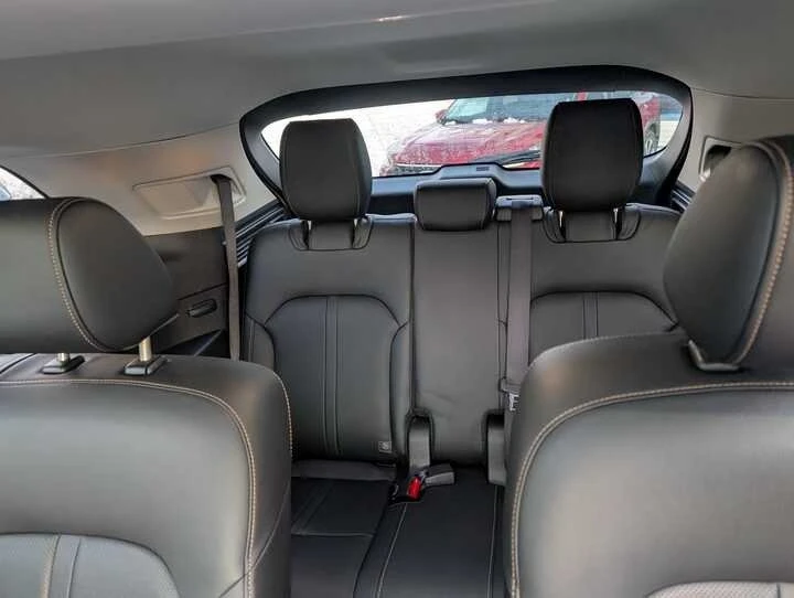 2025 Mazda CX-90 - Image 19 of 20