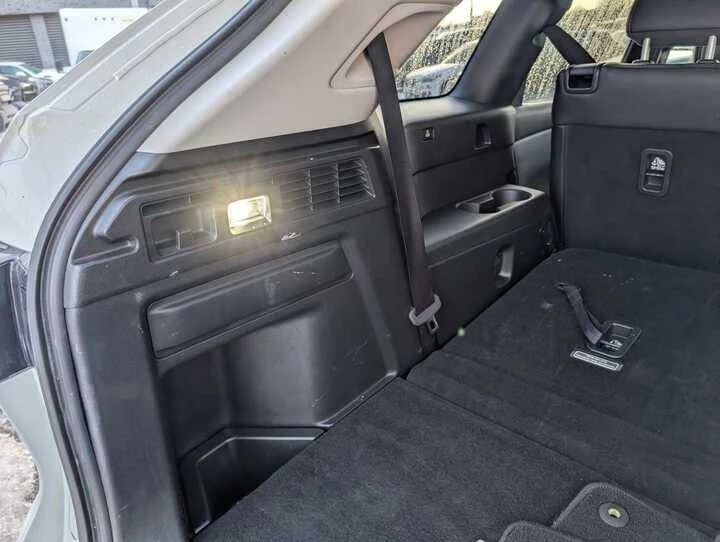 2025 Mazda CX-90 - Image 12 of 20