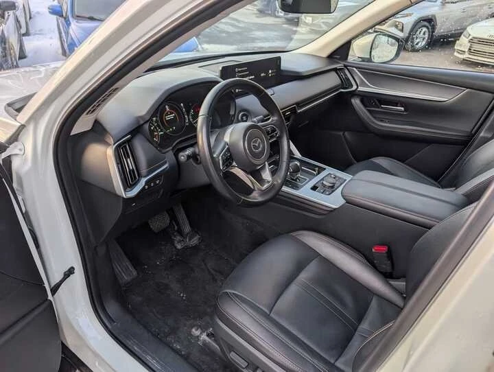 2025 Mazda CX-90 - Image 7 of 20