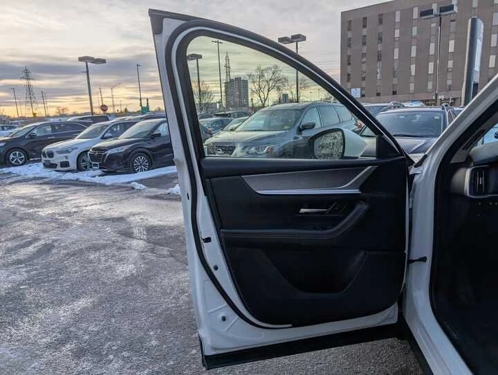 2025 Mazda CX-90 - Image 6 of 20